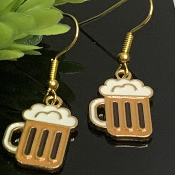 Beer Earring, St. Patrick's Day Earring, Alcohol Earring, Gift Idea, Funny Food - Picture 2 of 5